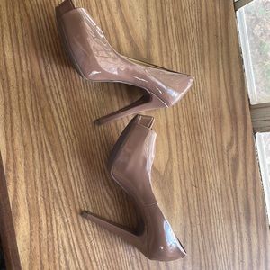 9 west heels , never worn just tried on